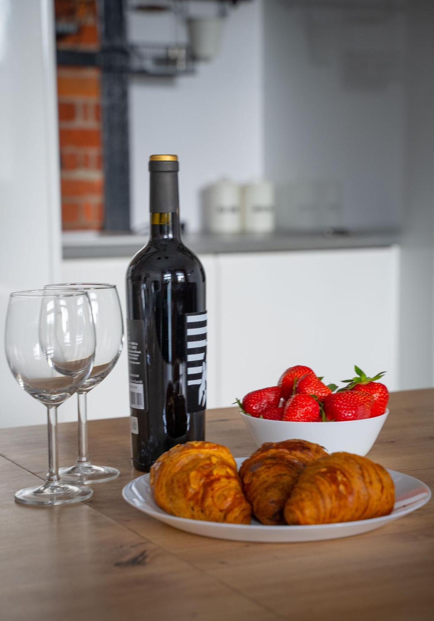 Apartament Z Antresola Nowa Papiernia Wroclaw Bagian luar foto